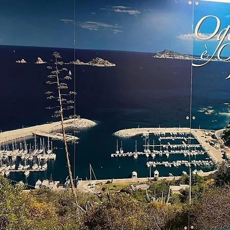 Domus Enricucciu *